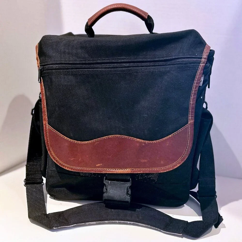Vintage LL Bean BOB KRIST Camera Bag Backpack Leather & Nylon Expandable Pocket